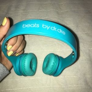 Blue Solo Beats by Dr. Dre
